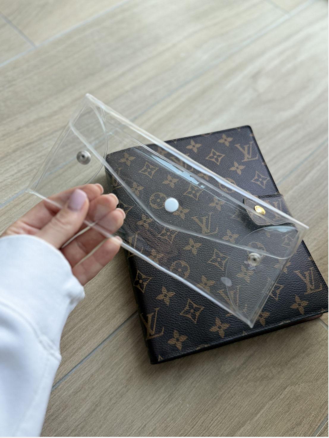 Clear Clip Pouch - Medium